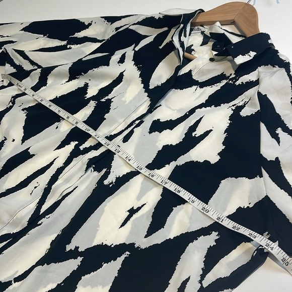 Monki mini shirt dress in black and cream print - Picture 11 of 12